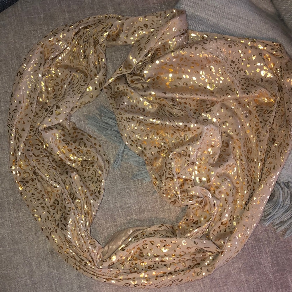 Infinity metallic scarf leopard print
